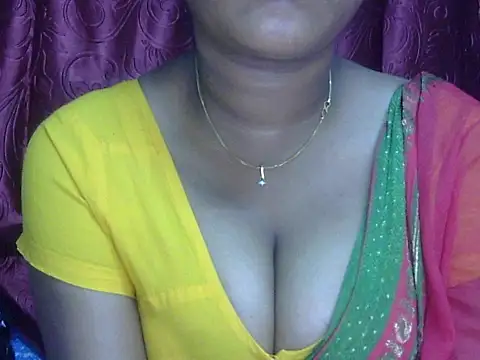 OLIVA009 online show from October 23, 9:02 pm