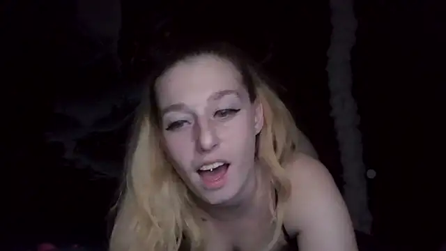 Snapshot of Sweet-SpicyOff chatting on January 10, 8:21 pm Sweet-SpicyOff online show from January 10, 8:21 pm