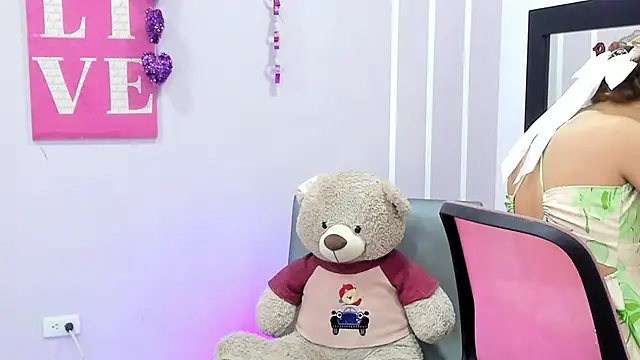 Andy Gamboa online show from February 24, 11:43 am