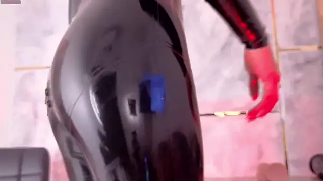 Ellaochoa online show from February 5, 12:21 pm