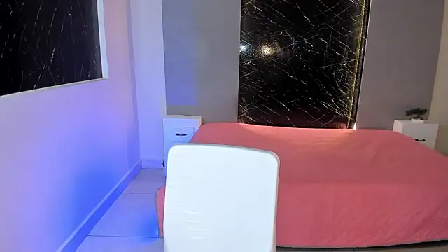 ScarlettWet9 online show from March 21, 7:00 am