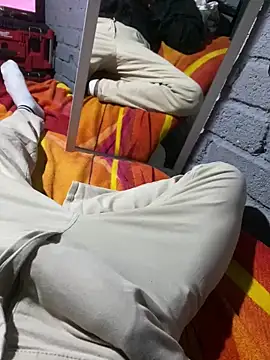 emiur online show from December 11, 1:37 am