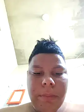 Snapshot of putoso031 chatting on March 8, 1:03 pm putoso031 online show from March 8, 1:03 pm