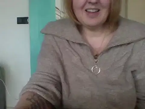 Sandcoq online show from December 5, 2:00 pm