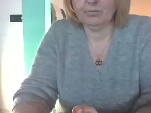 Sandcoq online show from December 11, 1:49 pm