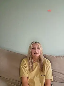 TheyCallMeSir6669 online show from February 26, 8:33 pm