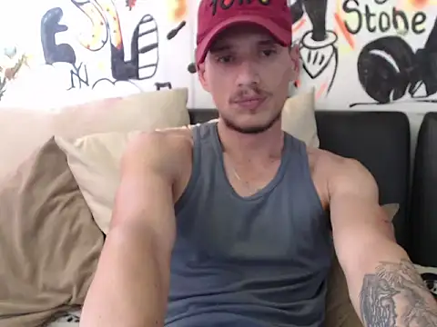 Snapshot of roystonee01 chatting on September 25, 5:16 pm roystonee01 online show from September 25, 5:16 pm