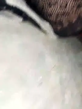 Snapshot of sharyl_24 chatting on March 22, 10:26 pm sharyl 24 online show from March 22, 10:26 pm