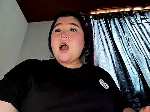 Snapshot of sharyl_24 chatting on October 16, 7:37 pm sharyl 24 online show from October 16, 7:37 pm