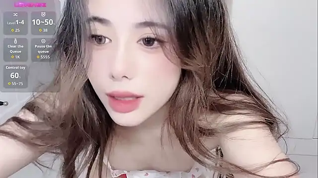 jiaozi-kiss online show from November 6, 1:45 pm