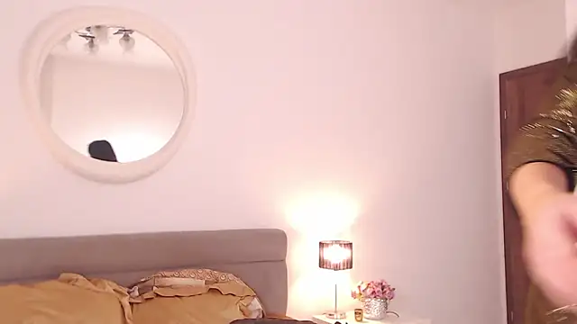 Snapshot of melissablack chatting on December 17, 6:09 pm melissablack online show from December 17, 6:09 pm