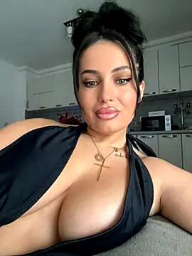 Snapshot of melissablack chatting on September 30, 7:35 am melissablack online show from September 30, 7:35 am