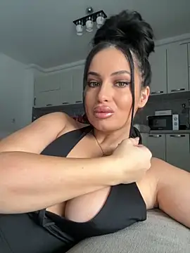 Snapshot of melissablack chatting on October 7, 7:27 am melissablack online show from October 7, 7:27 am