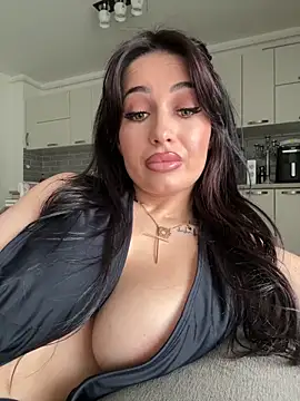 melissablack online show from April 8, 11:10 am