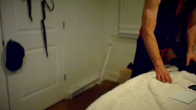 Snapshot of njcumsluT chatting on October 19, 9:10 am njcumsluT online show from October 19, 9:10 am