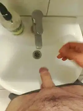 Snapshot of 18liksekeryarrak chatting on January 19, 2:04 am 18liksekeryarrak online show from January 19, 2:04 am