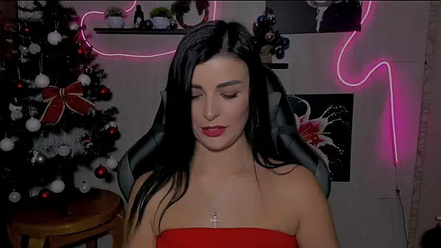 KayWuds online show from December 17, 4:32 pm