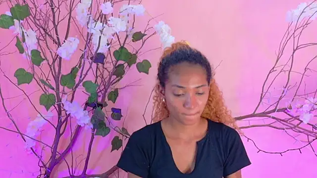 Charlotte Love10 online show from March 13, 9:32 pm