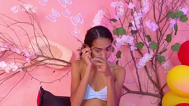 Charlotte Love10 online show from May 28, 12:57 pm