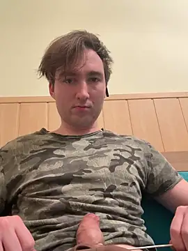 Snapshot of Peter_thesexboy chatting on December 21, 5:18 pm Peter thesexboy online show from December 21, 5:18 pm