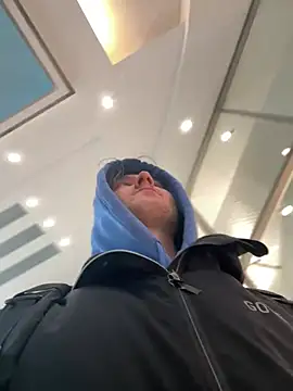 Snapshot of Peter_thesexboy chatting on February 22, 4:09 pm Peter thesexboy online show from February 22, 4:09 pm