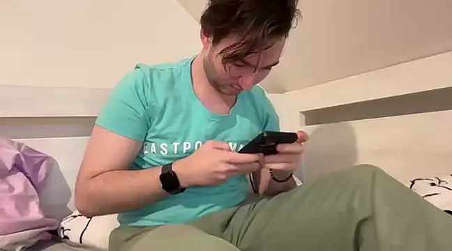 Snapshot of Peter_thesexboy chatting on March 2, 5:04 pm Peter thesexboy online show from March 2, 5:04 pm