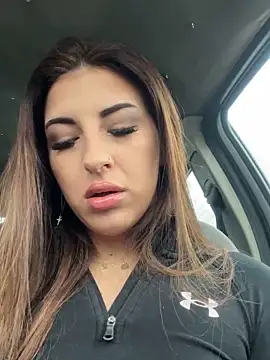 Snapshot of SashaBelle_ chatting on November 29, 7:44 am SashaBelle online show from November 29, 7:44 am