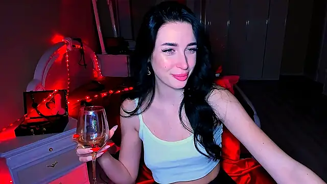 lovely desire online show from January 19, 6:00 pm