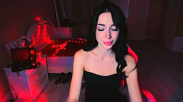 lovely desire online show from October 5, 7:50 am