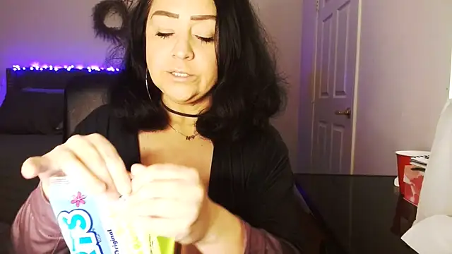 AlyssiaAmoreXO online show from April 28, 8:58 pm