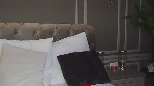 AnnieStylesx online show from January 21, 11:03 am