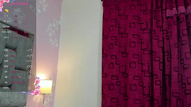 ValentinaThomas online show from March 20, 11:45 pm