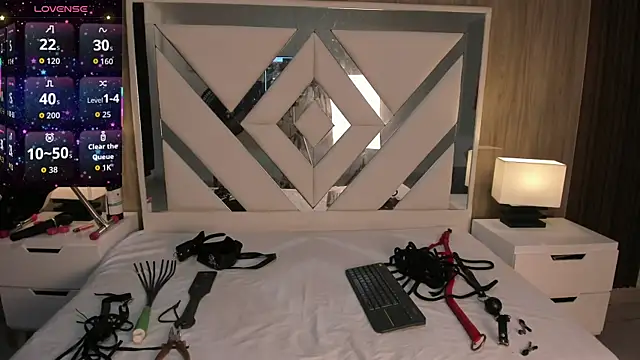 ValentinaThomas online show from September 13, 7:24 pm