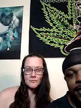 Snapshot of TheGoldenLotus chatting on March 22, 9:13 am TheGoldenLotus online show from March 22, 9:13 am