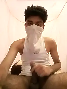 xxxgayroy12 online show from March 6, 6:59 pm