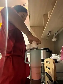 Snapshot of Alisha-Bond chatting on December 1, 11:47 pm Alisha-Bond online show from December 1, 11:47 pm