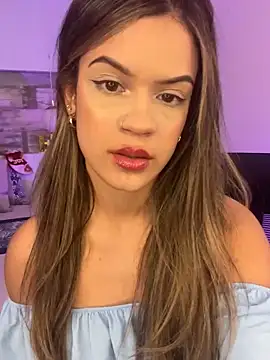 Snapshot of Alisha-Bond chatting on December 15, 12:29 am Alisha-Bond online show from December 15, 12:29 am