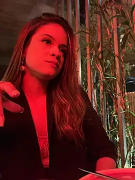 Snapshot of Alisha-Bond chatting on March 1, 2:15 am Alisha-Bond online show from March 1, 2:15 am