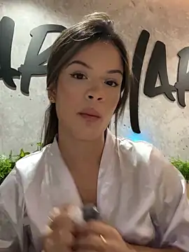 Snapshot of Alisha-Bond chatting on March 3, 11:14 pm Alisha-Bond online show from March 3, 11:14 pm