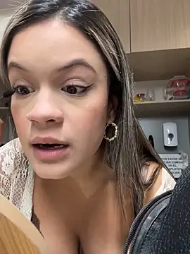 Snapshot of Alisha-Bond chatting on September 9, 11:04 pm Alisha-Bond online show from September 9, 11:04 pm