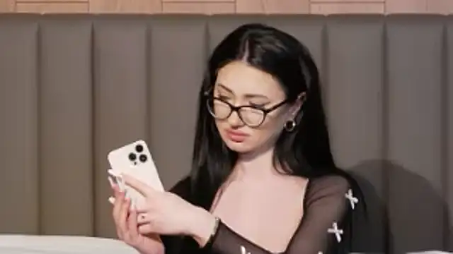 AllisonSky online show from January 29, 1:17 pm