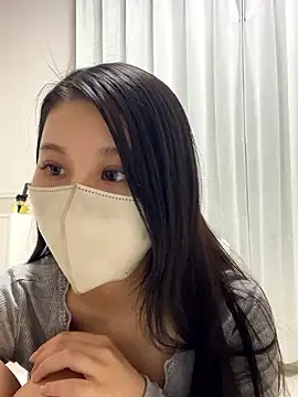 yuki room online show from December 8, 12:41 pm