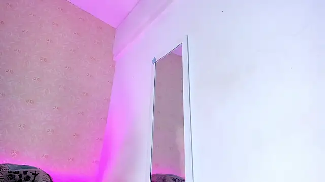 AMAIAA LOVE online show from January 29, 12:13 pm