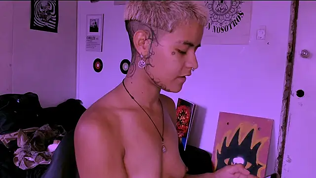 alex one888 online show from April 4, 8:39 pm