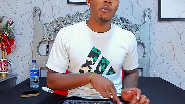 jackmacson online show from December 5, 10:23 pm