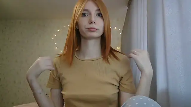 Snapshot of KateBunny chatting on February 19, 12:11 pm KateBunny online show from February 19, 12:11 pm