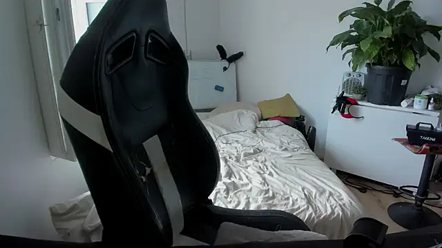 CeriseLapine online show from September 10, 9:09 am