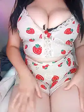 Rawan-The-Queen online show from November 3, 2:02 am