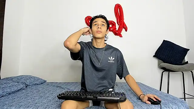 evanscollins online show from November 27, 1:40 am