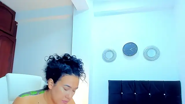 Snapshot of kathyajhonss chatting on May 5, 9:12 pm kathyajhonss online show from May 5, 9:12 pm